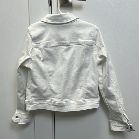 Cat & Jack Girls White Jean Jacket- size medium (7/8) - Picture 4 of 9